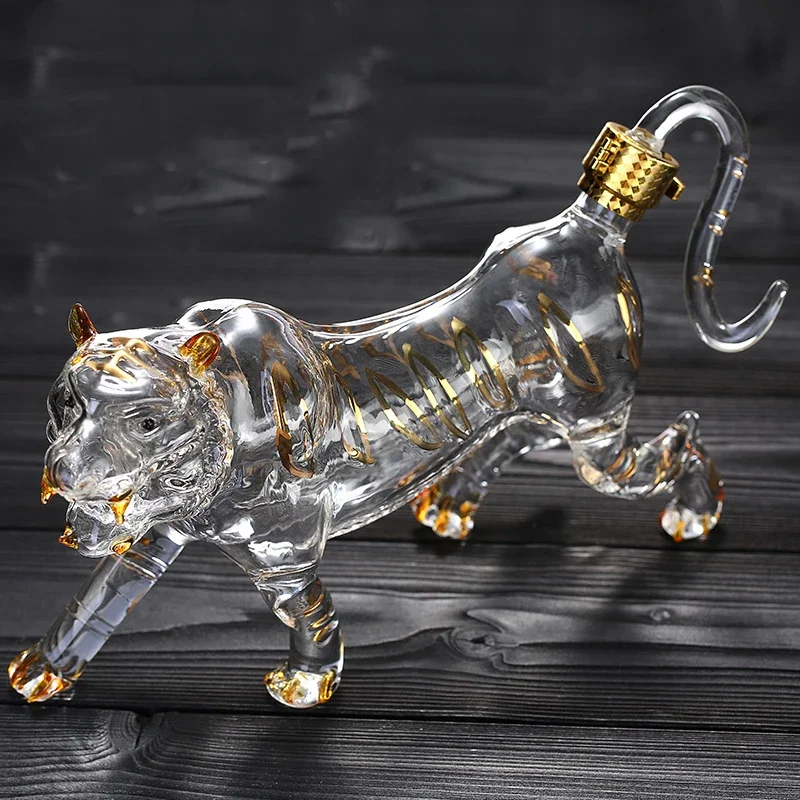 Wine Beer And Spirits - Beau tigre en forme d'animal, bouteille