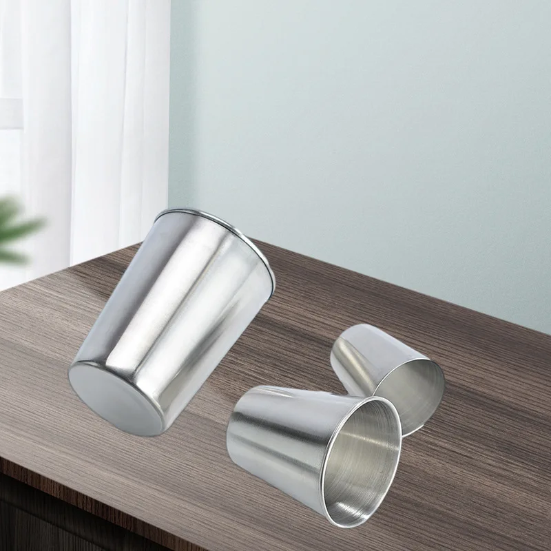 Lot de 4 mini-tasses en acier  - Beer Flight Set avis et prix